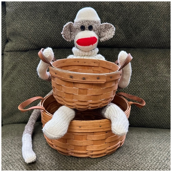 Longaberger Round Basket 10” - Picture 15 of 15